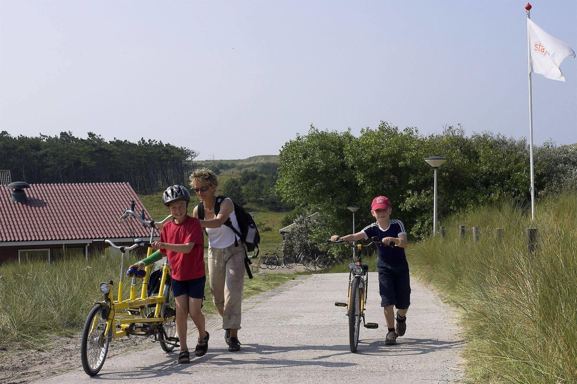 Auberge de jeunesse Sier Aan Zee à Hollum  Extérieur photo