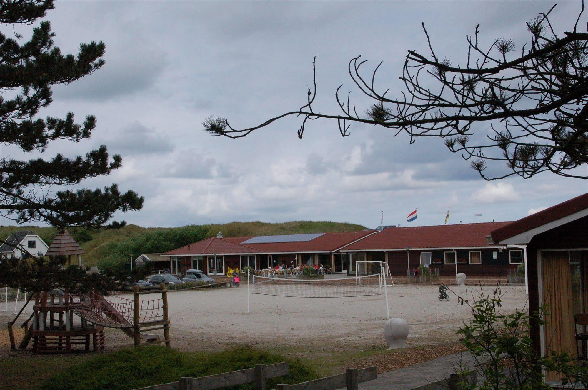 Auberge de jeunesse Sier Aan Zee à Hollum  Extérieur photo